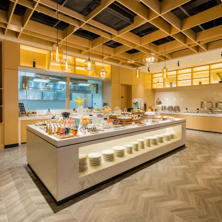Atour Hotel (Xuzhou Dong Station Global Port)