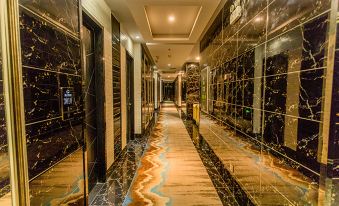 Qingmu Hotel (Nanjing Jiangdongbei Road Provincial Maternity and Child Health Care Hospital Shop)