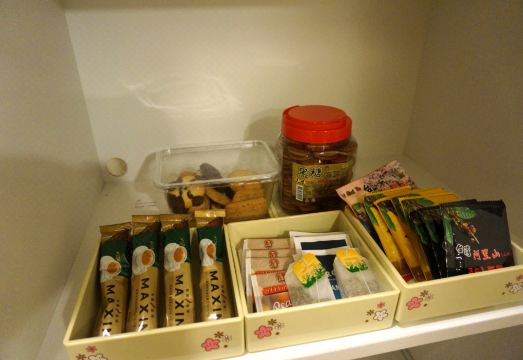 화이트 토스트 백팩 스테이션