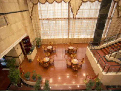 Runhua Junyue Hotel Hotels in Xin'an