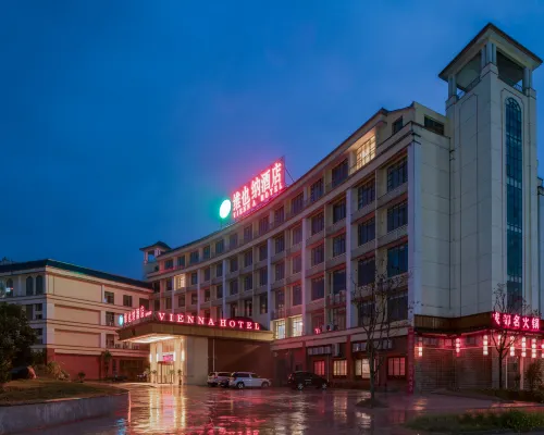 Vienna Hotel (Zixi Dajueshan) Hotels in Zixi