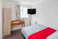 OYO Elstree Inn Rooms