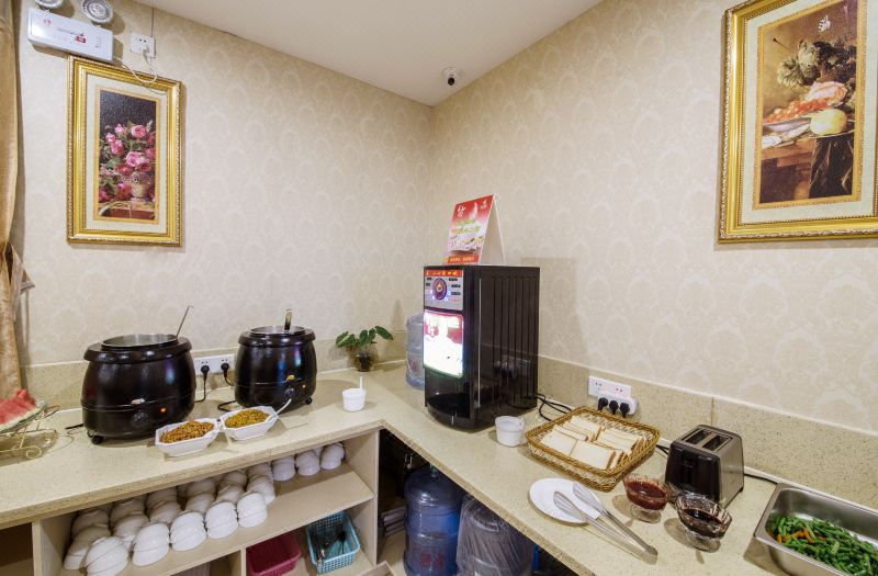 Vienna Hotel (Guilin North High-speed Railway Station Evergrande Plaza Branch) photo 4