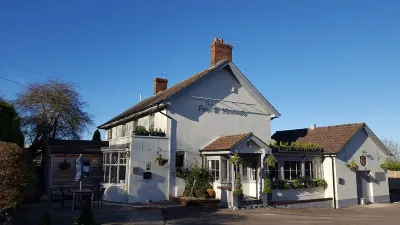 The Fox & Hounds Hotels in Swindon