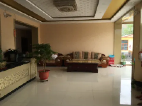 Luyashan Farm Express Hotel