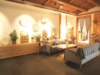 Jiezi Ancient Town Shuke Courtyard Homestay
