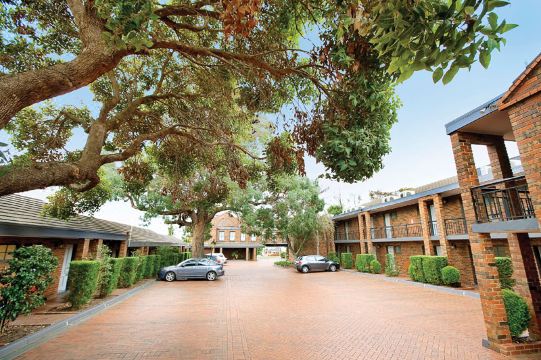 베스트 웨스턴 플러스 버킹엄 인터내셔널