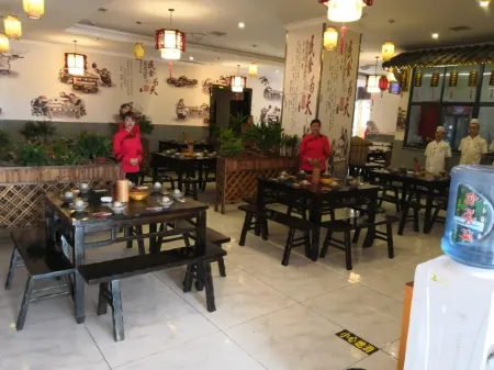 Daozhen Brother Business Express Hotel Отели в г. Даочжэнь