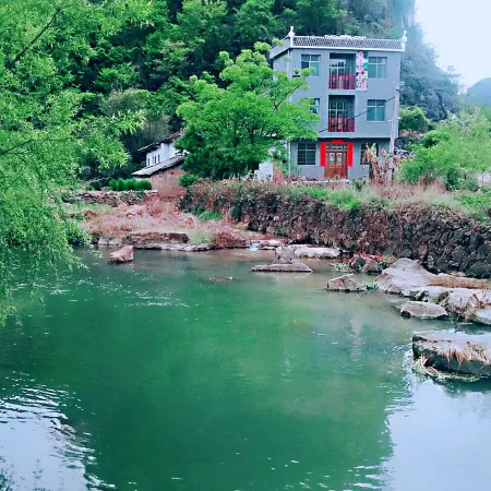 Yongzhou Shoulong Bridge Inn
