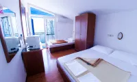 Beach Hotel Hotels in Igrane