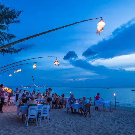 Lanta Miami Resort Отели рядом с достопримечательностью «Khao Mai Khew Cave»