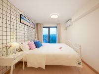 广州花序艺术酒店式公寓 - 仙气满满少女心复式大床房