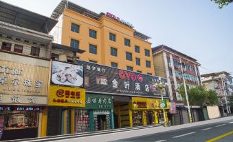 Golden Leaf Hotel