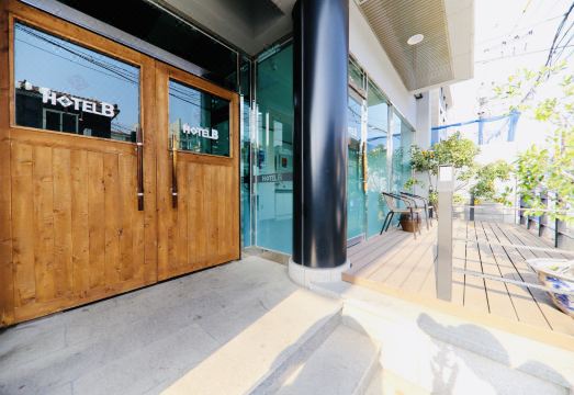 3. 갤러리호텔비..