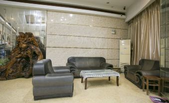 Shengzhou Wenquanhu Hotel