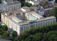 Grand Elysee Hamburg Hotel in zona Elbgaustraße Railway Station