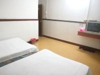 茂名茂名站前旅社 - 标准三床房