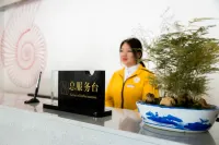Shell Hotel (South Gate of Qingzhou ancient city) - balcony