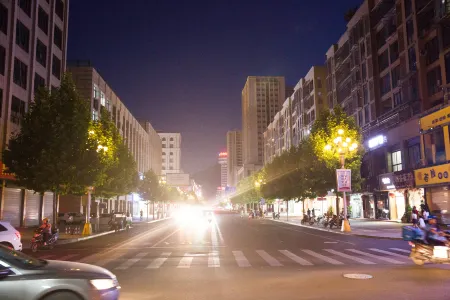 Dongyang Auchan meidu Hotel