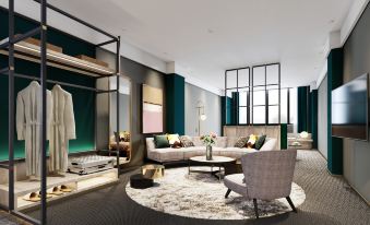 MANDALA HOTLE(Guilin Railway Station)