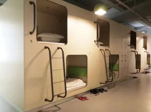 Qiyou Capsule Youth Hostel