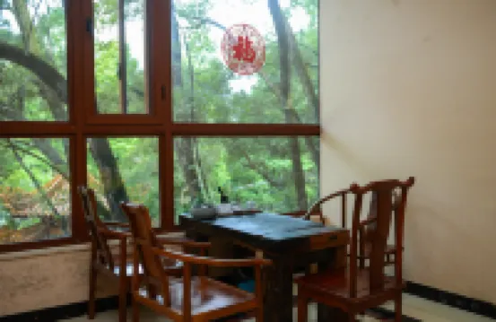 湖畔酒店（梅州客天下泮坑景區店）