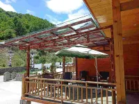 Baoxing Shenmu Lei Mountain Villa