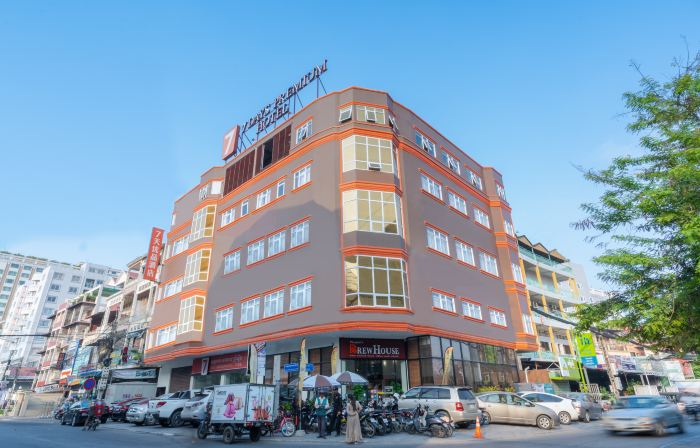 โรงแรม 7 เดย์สพรีเมียม
