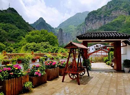 Yandang Mountain Xinyuan Homestay