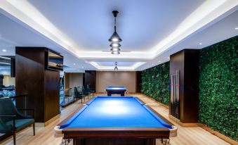 Happy Chain Hotel (Huainan Stadium Zhenxuan)
