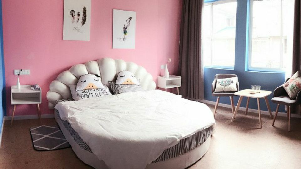 Sweet Hotel
