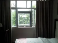 Jishui Business Hotel