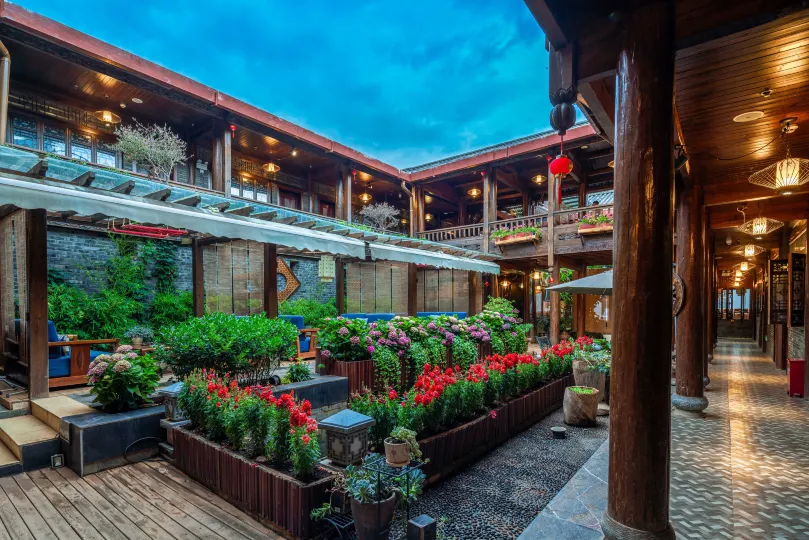 Lijiang Qupin Life Inn (East Gate Branch of Shuhe Ancient Town)