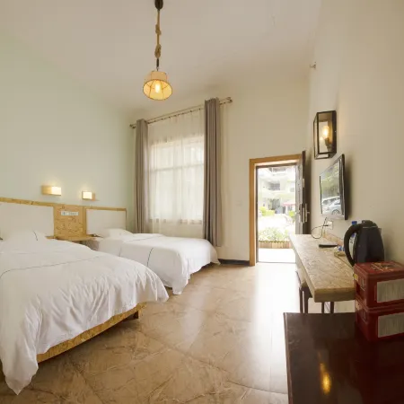 Qiubei Linhu Hotel