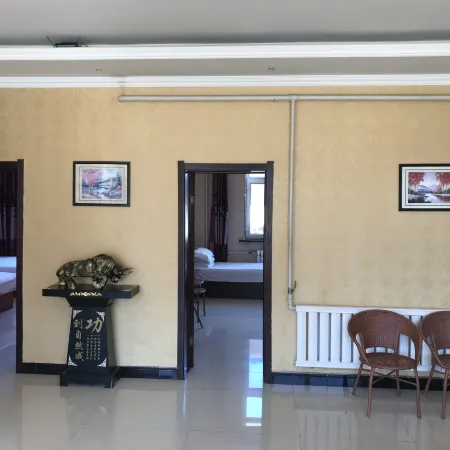 Mangui Hongfuluan Hotel