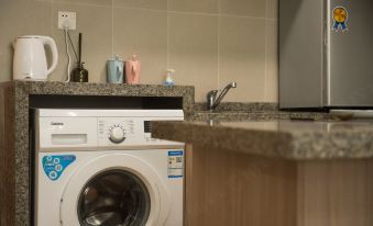 WESU Weisu Executive Apartment (Shenzhen Shenda Metro Store)