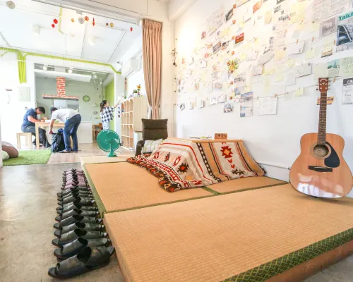 T-Life Hostel Hotels near Luce Chapel