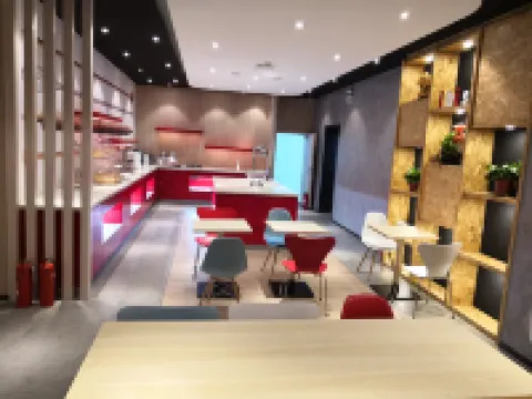 Ibisホテル(ハルビン中央大通り鉄道駅) ハルビンのホテル