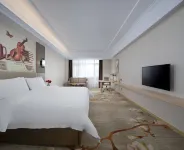 Vienna Hotel(Taihe Baitai Xingma international store) - parking