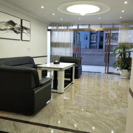 Fenggang Xinhe Apartment
