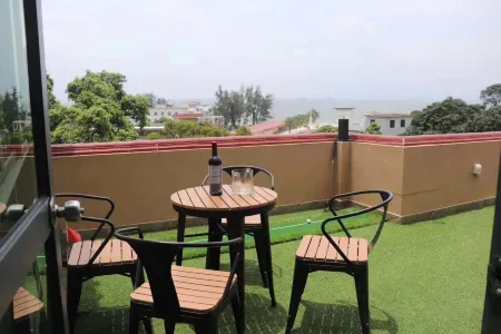 Shenzhen Lianshanhai Homestay (Rose Coast Scenic Area South Gate) Отели рядом с достопримечательностью «Beizaijiao Beach»