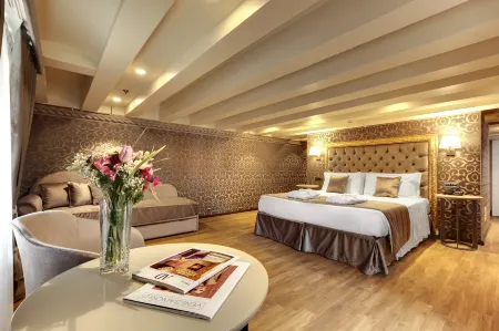 ホテル ドナ パレス