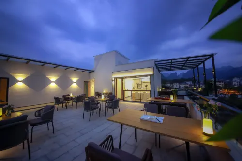 Zhangjiajie Bangke Youth Resort Hotel (Wulingyuan National Forest Park) - 3 Sao