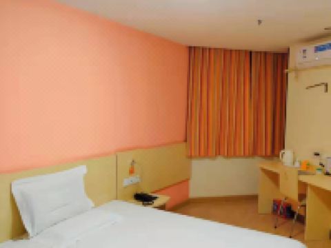 7天连锁酒店(临沂工业大道店) - 经济房(无窗)