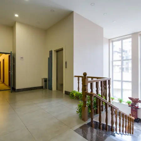 Xinyue Hotel (Mudanjianghuochebeizhanxinhualudian)