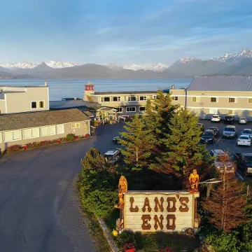 Land's End Resort