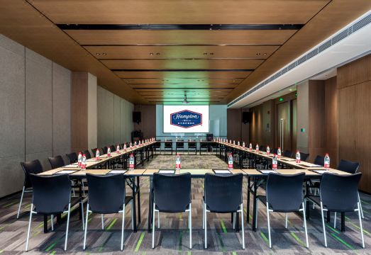 4. 햄튼 바이 힐튼..