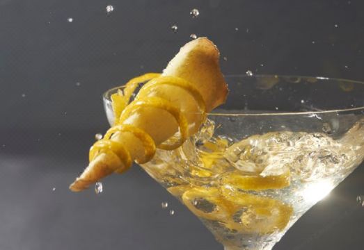 1. 코트야드 바이 ..