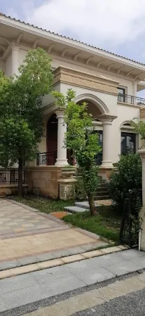 Qidong Yuelai Holiday Homestay Отели рядом с достопримечательностью «Туристический курортный округ Угле-Западный Валентина»
