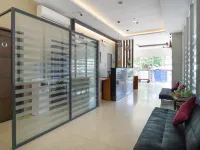 18 Suites Cebu Hotels near Tops